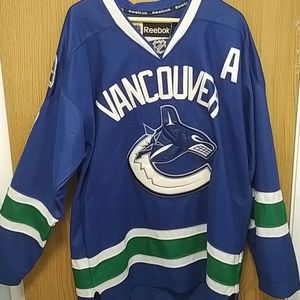 Vancouver Canucks Jersey - Kesler #17 (Knockoff)